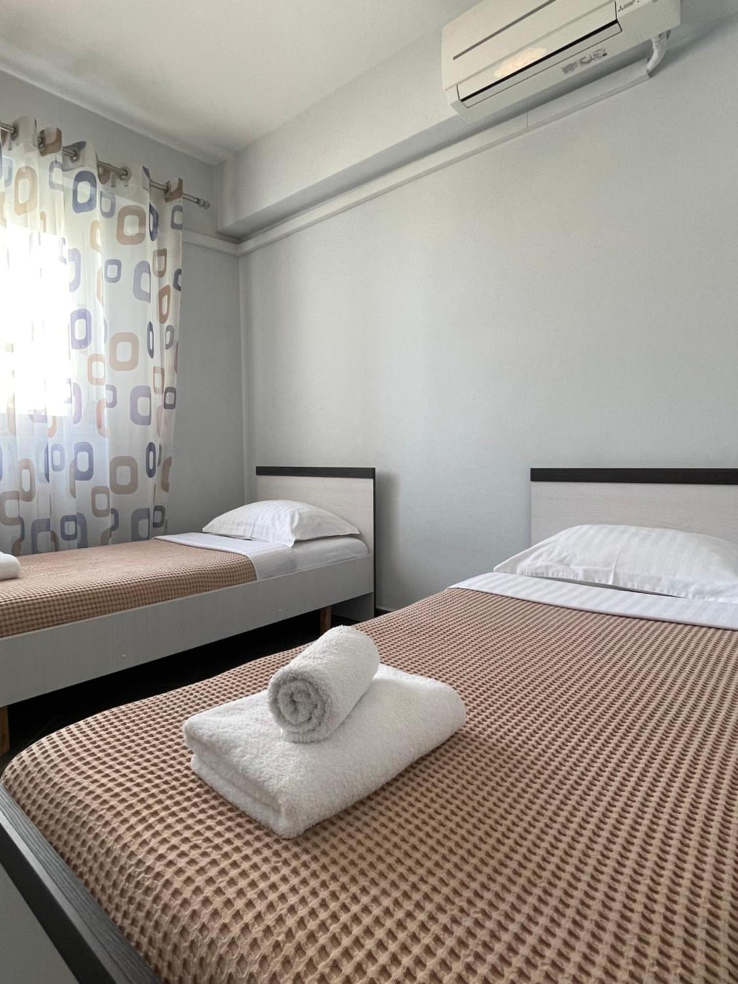 Visar Apartments Влёра Экстерьер фото