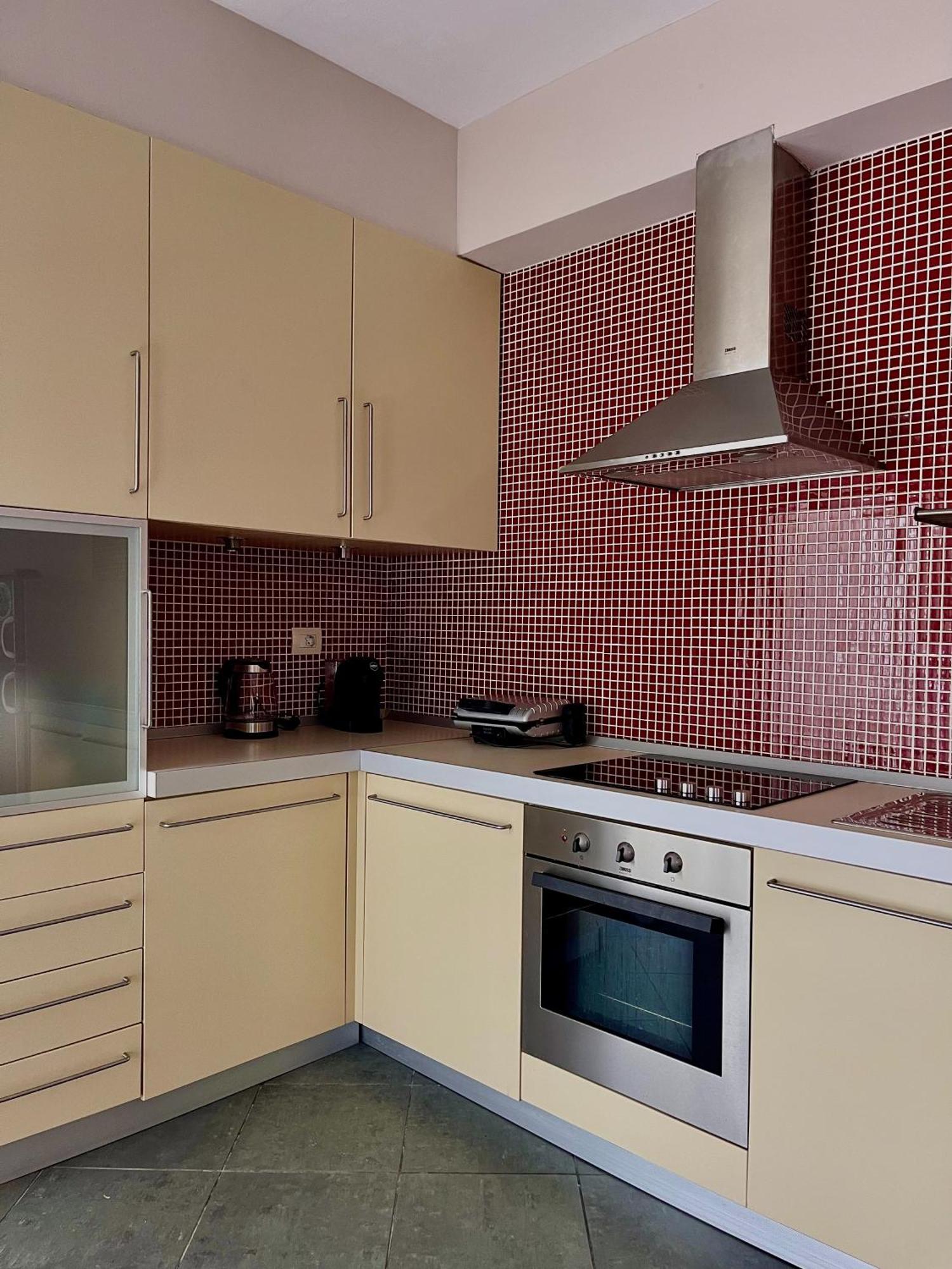 Visar Apartments Влёра Экстерьер фото